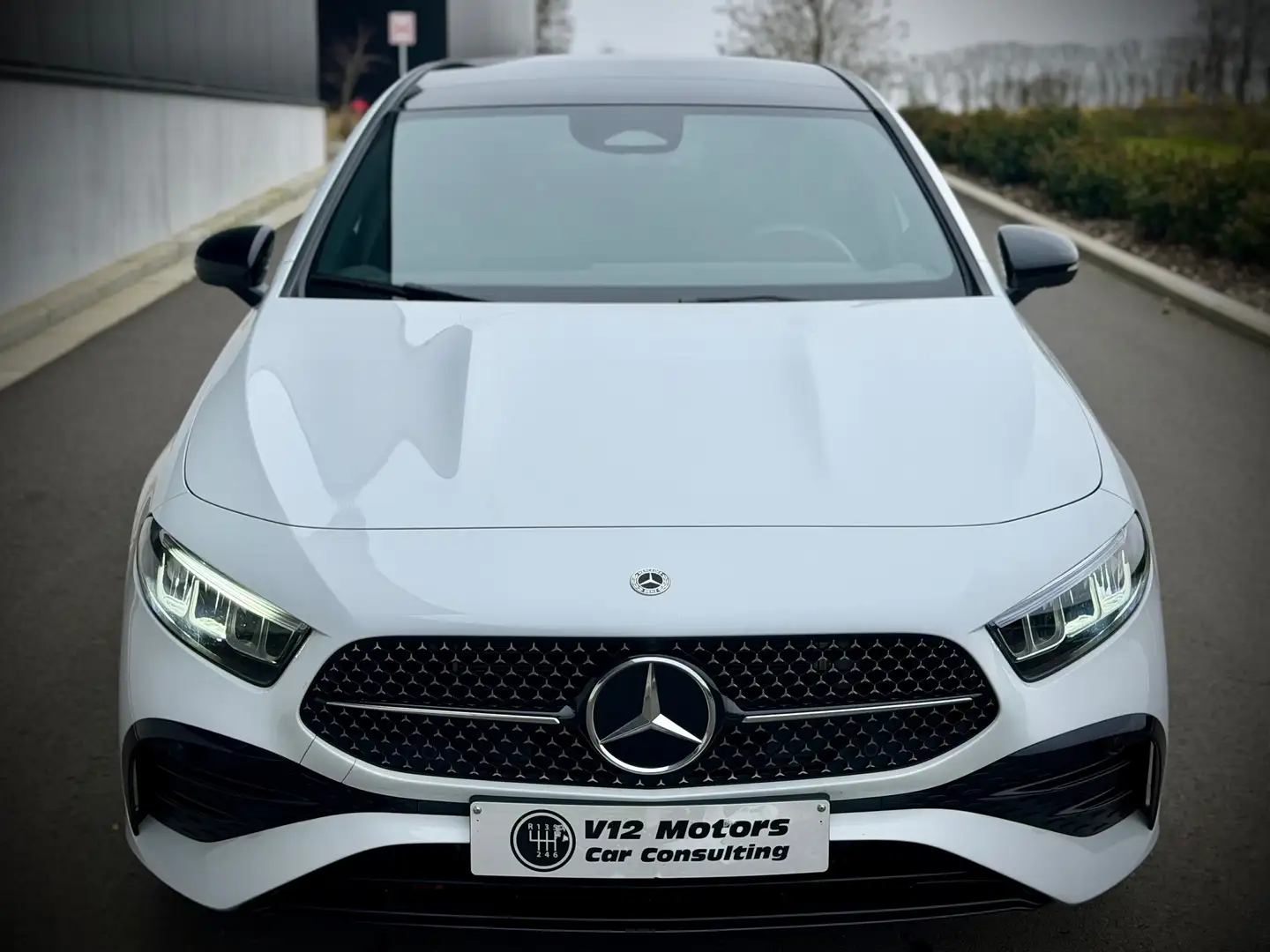 Mercedes-Benz A 250 A 250 e PHEV AMG Line (160 kW) Wit - 2