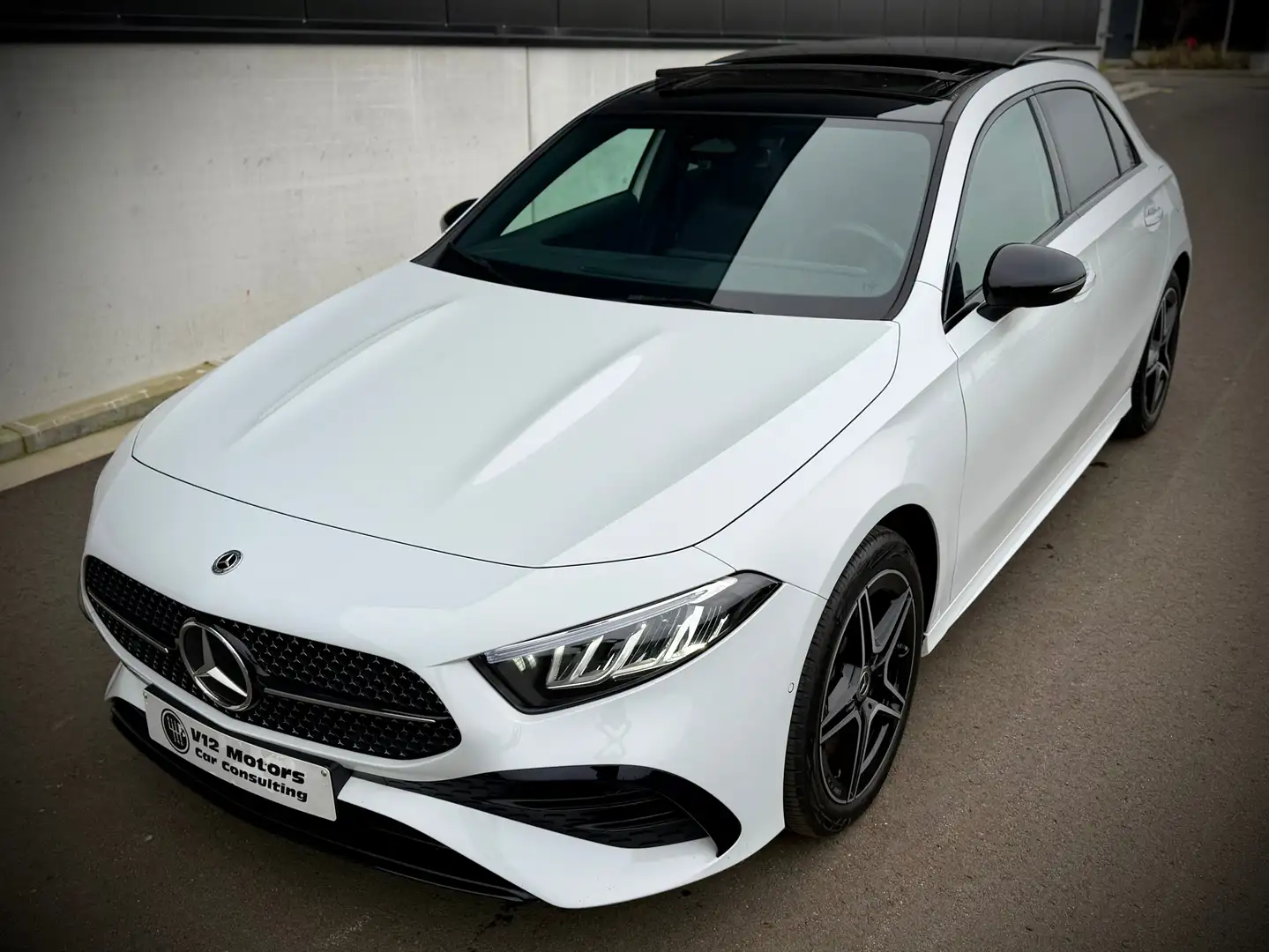 Mercedes-Benz A 250 A 250 e PHEV AMG Line (160 kW) Wit - 1