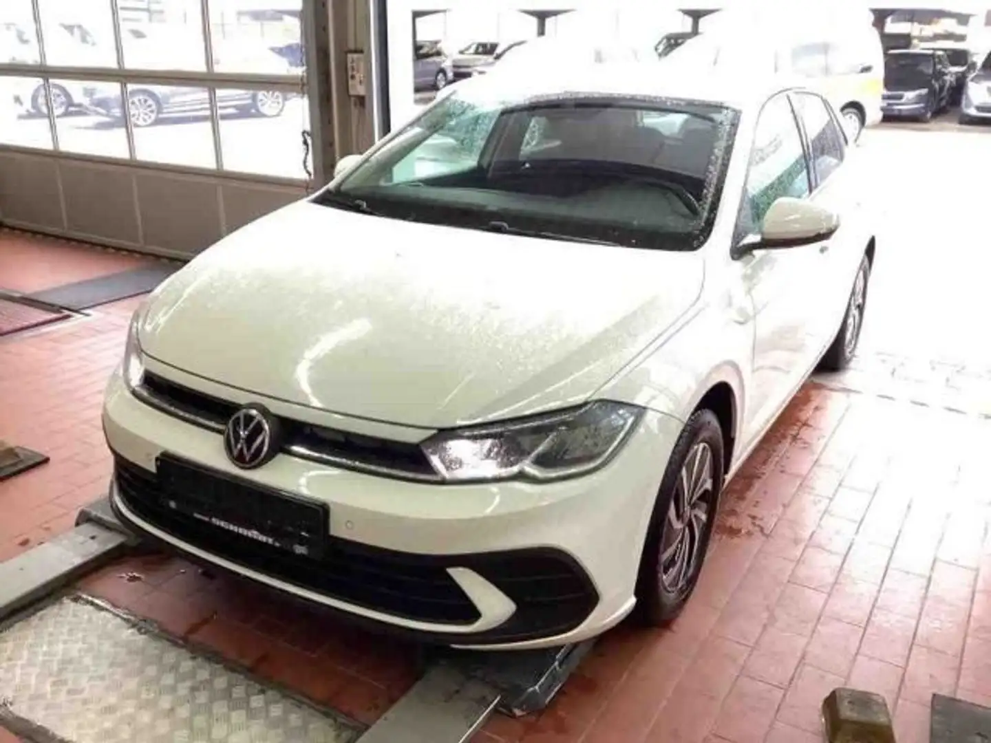 Volkswagen Polo 1.0 TSI LIFE LED+NAV+APP+SHZ+PDC+DAB+VC+15" Weiß - 2