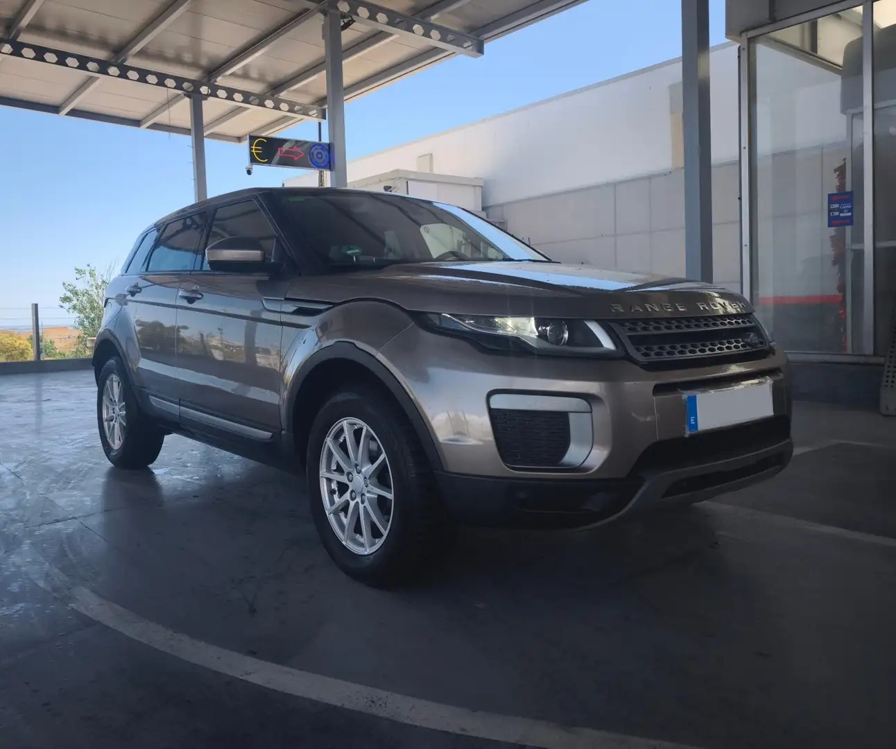 Land Rover Range Rover Evoque 2.0TD4 SE Dynamic 4WD 150 - 1