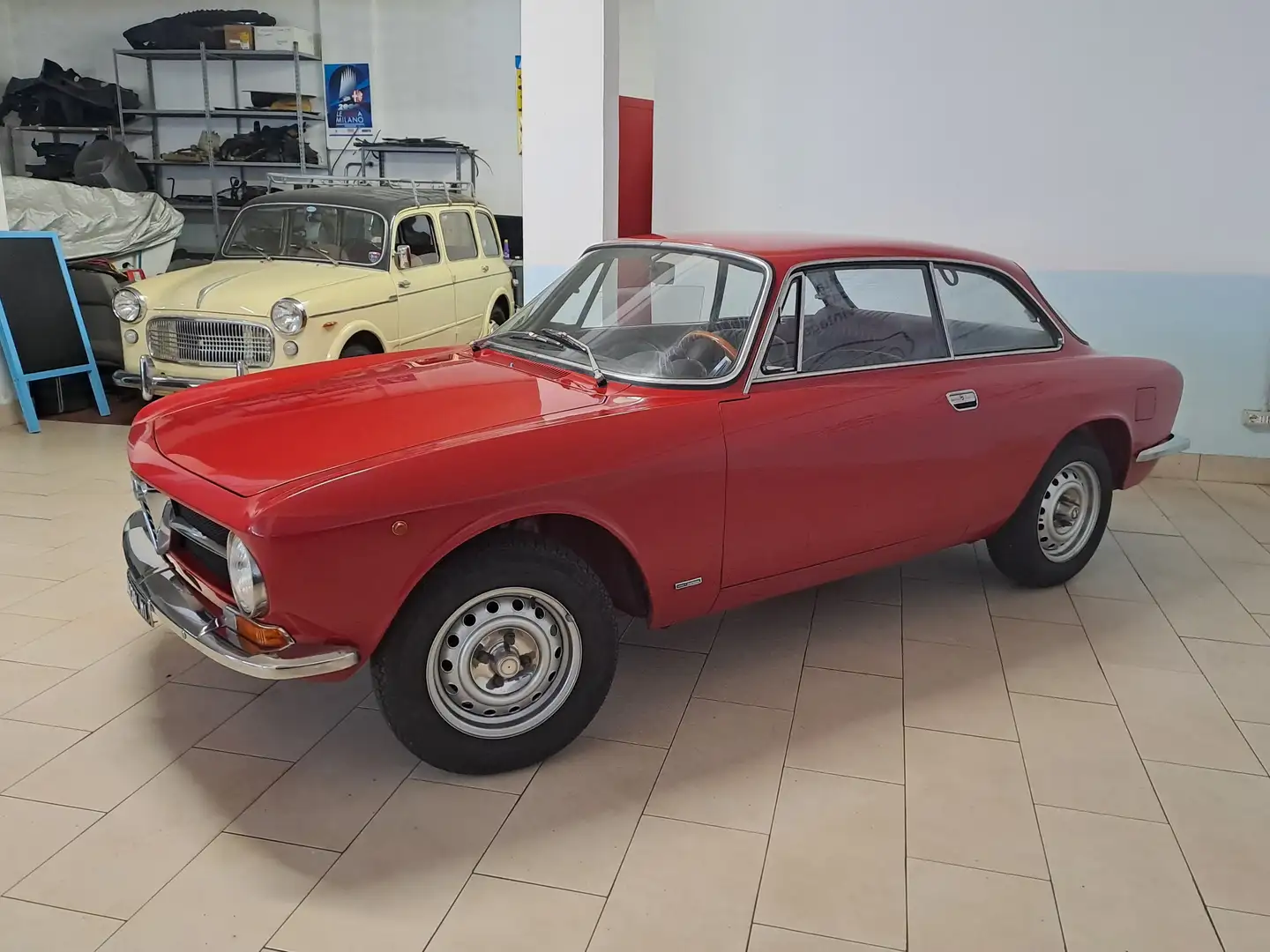 Alfa Romeo GT 1600 JUNIOR Rot - 2