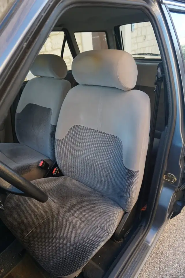 Ford Escort SW 1.3 hcs Ghia, foto 6