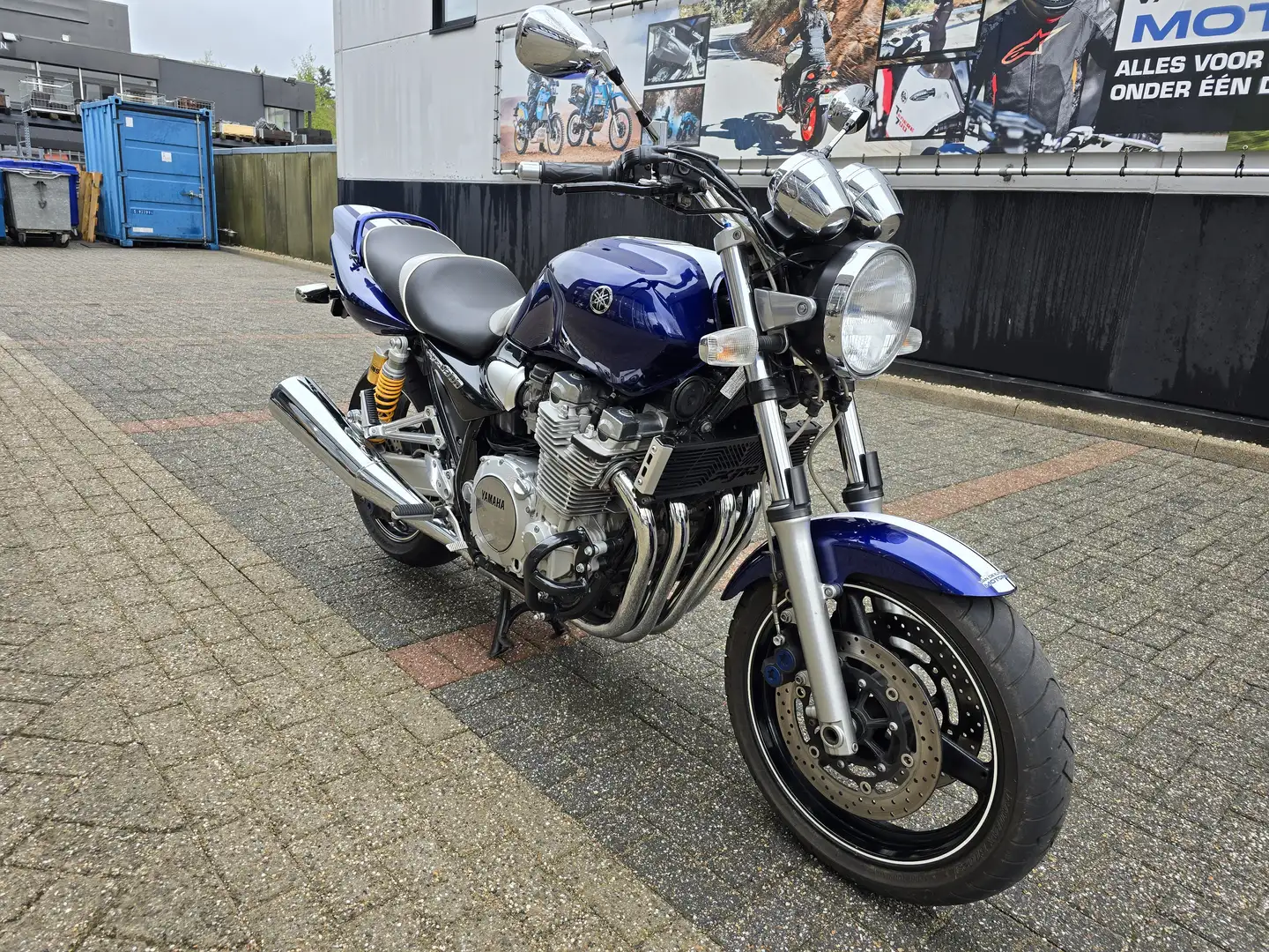 Yamaha XJR 1300 SP Modrá - 2