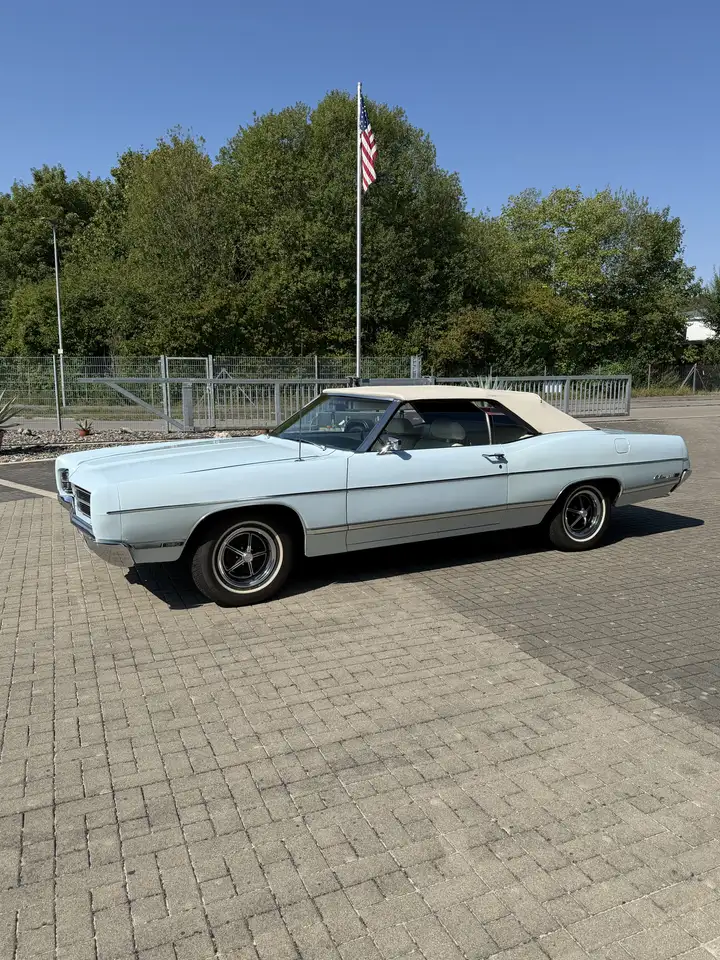 Ford Galaxy 500, foto 2