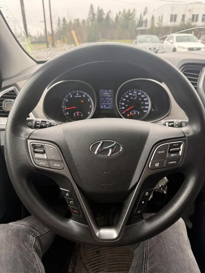 Hyundai SANTA FE снимка Hyundai SANTA FE