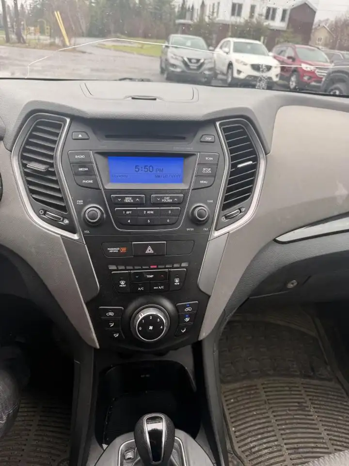 Hyundai SANTA FE снимка Hyundai SANTA FE