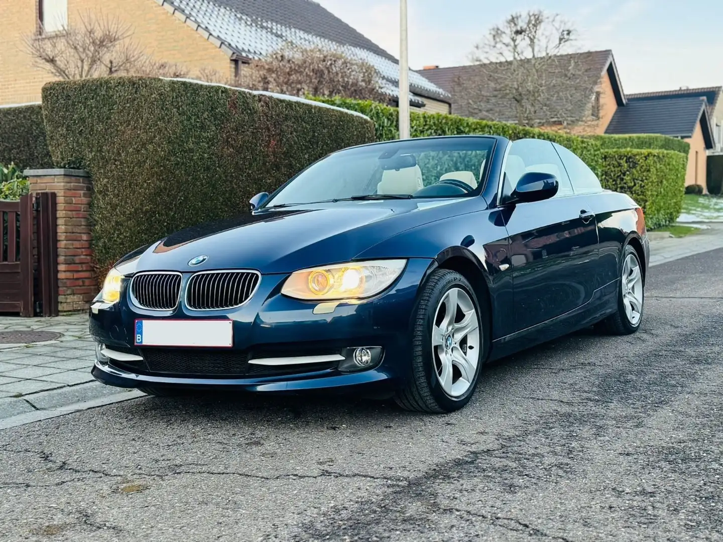 BMW 320 Cabriolet Bleu - 2