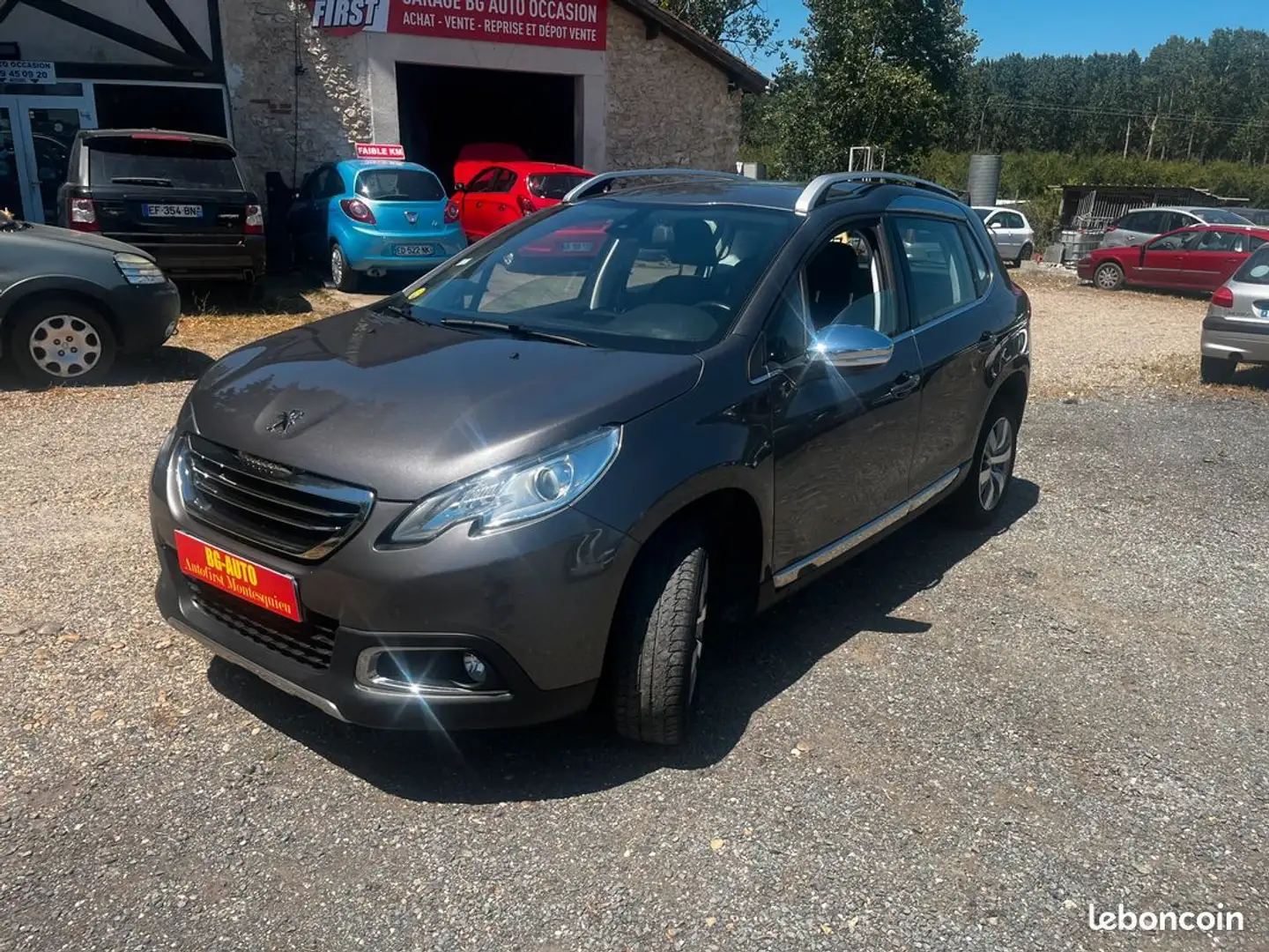 Peugeot 2008 1.6e-HDI 115cv FAP allure Gris - 1