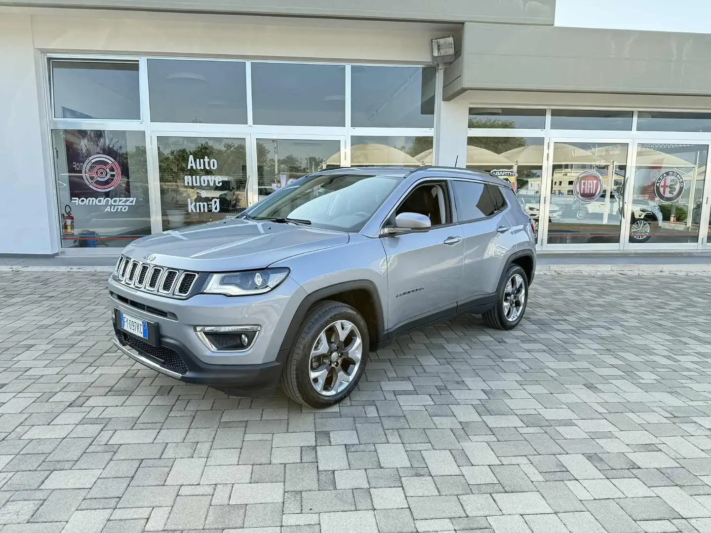 Jeep Compass Compass 1.6 mjt Limited 2wd 120cv my19 Gris - 1