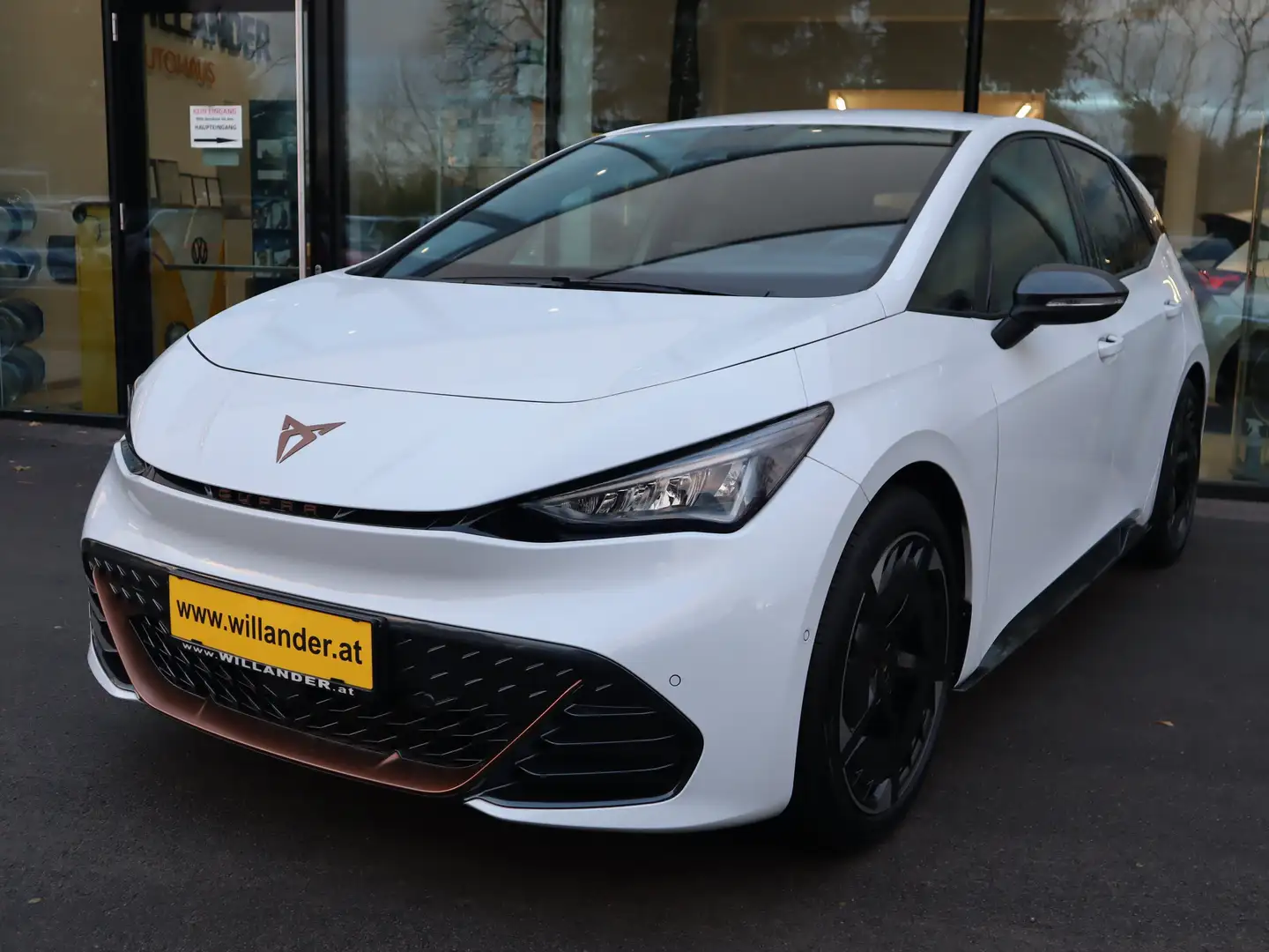 CUPRA Born 150 kW Weiß - 1