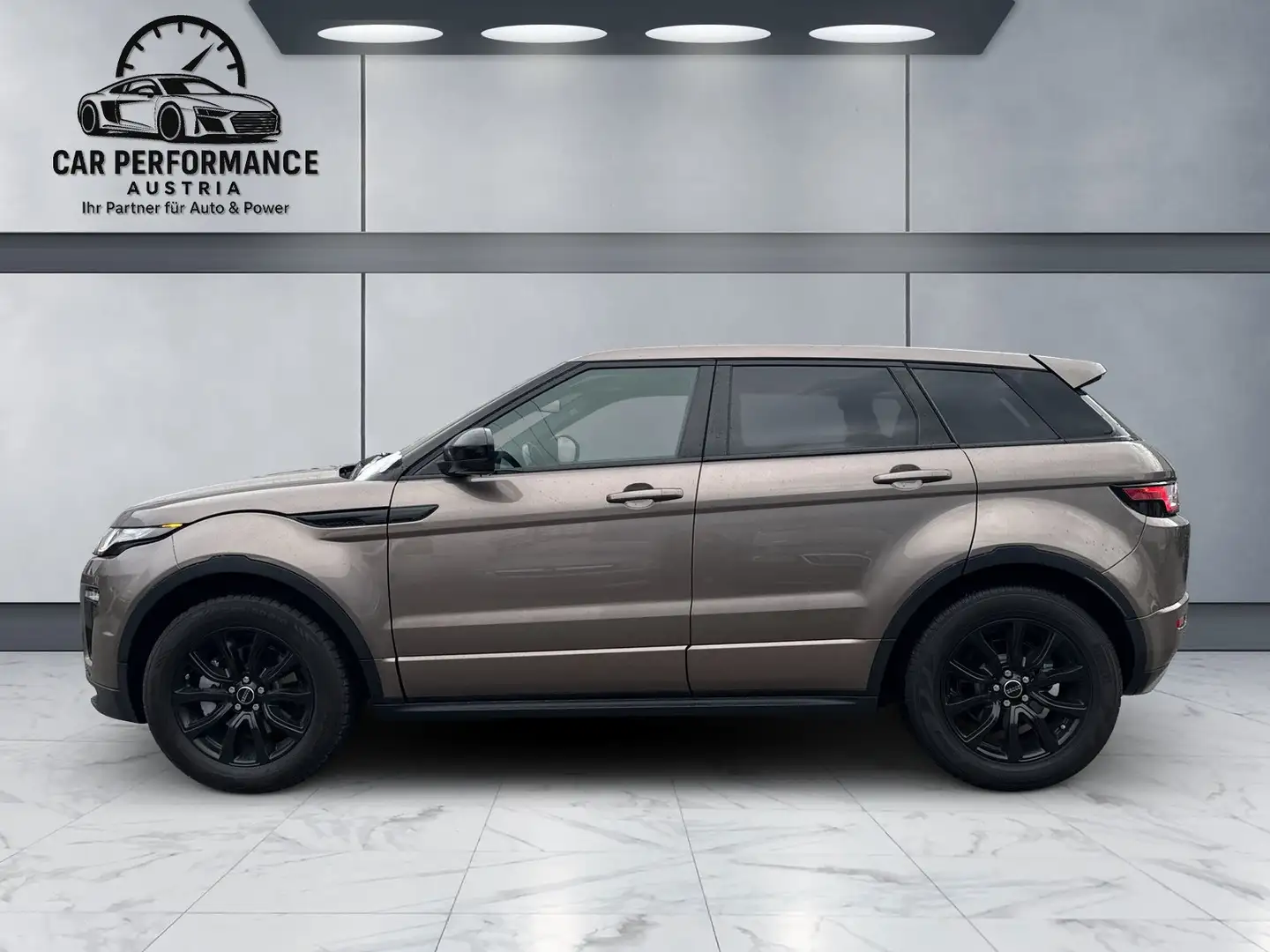 Land Rover Range Rover Evoque SE Dynamic Braun - 2