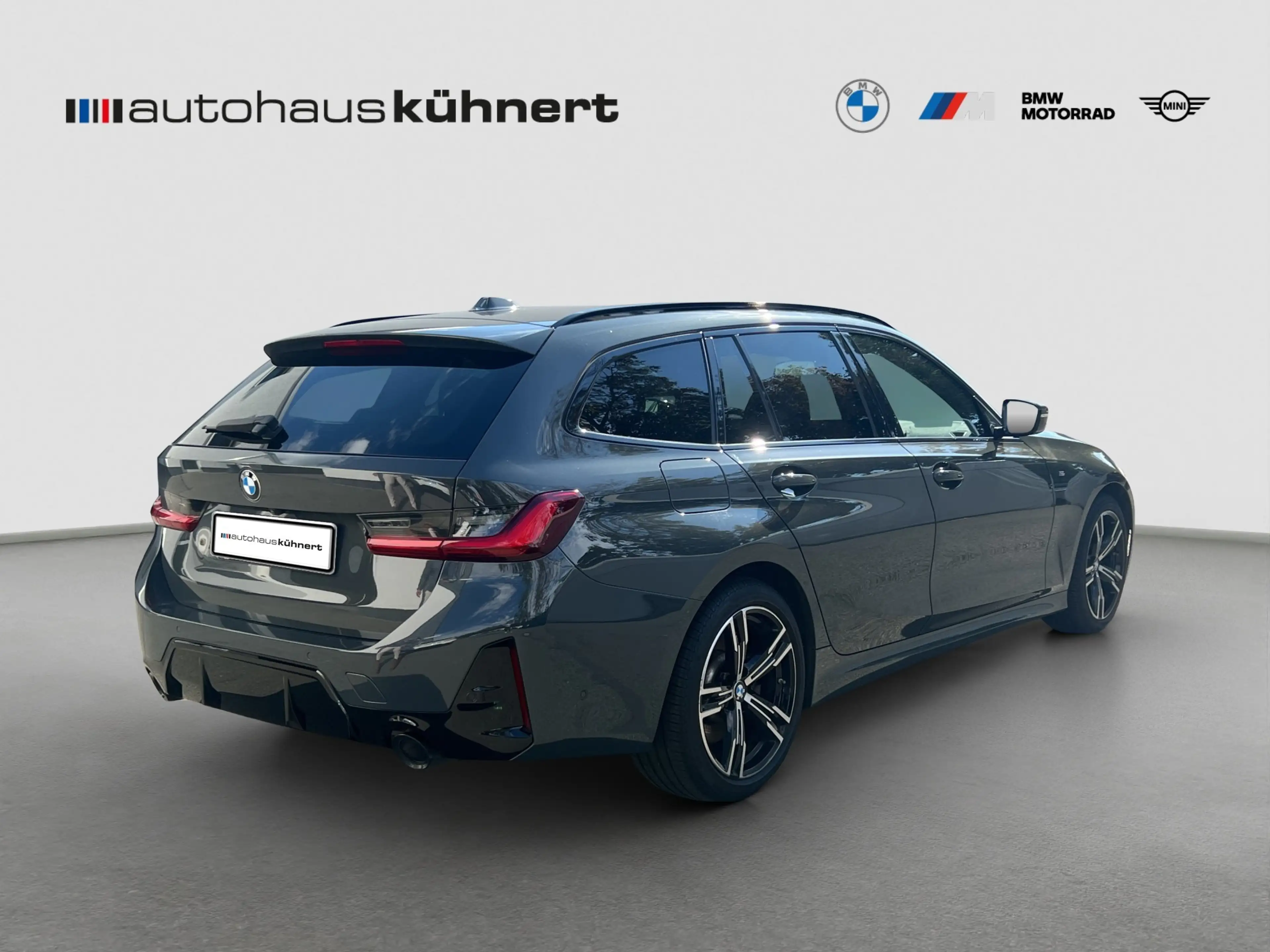 BMW 330 d xDrive Touring M-Sport ACC LED SpurAss AHK — photo 7