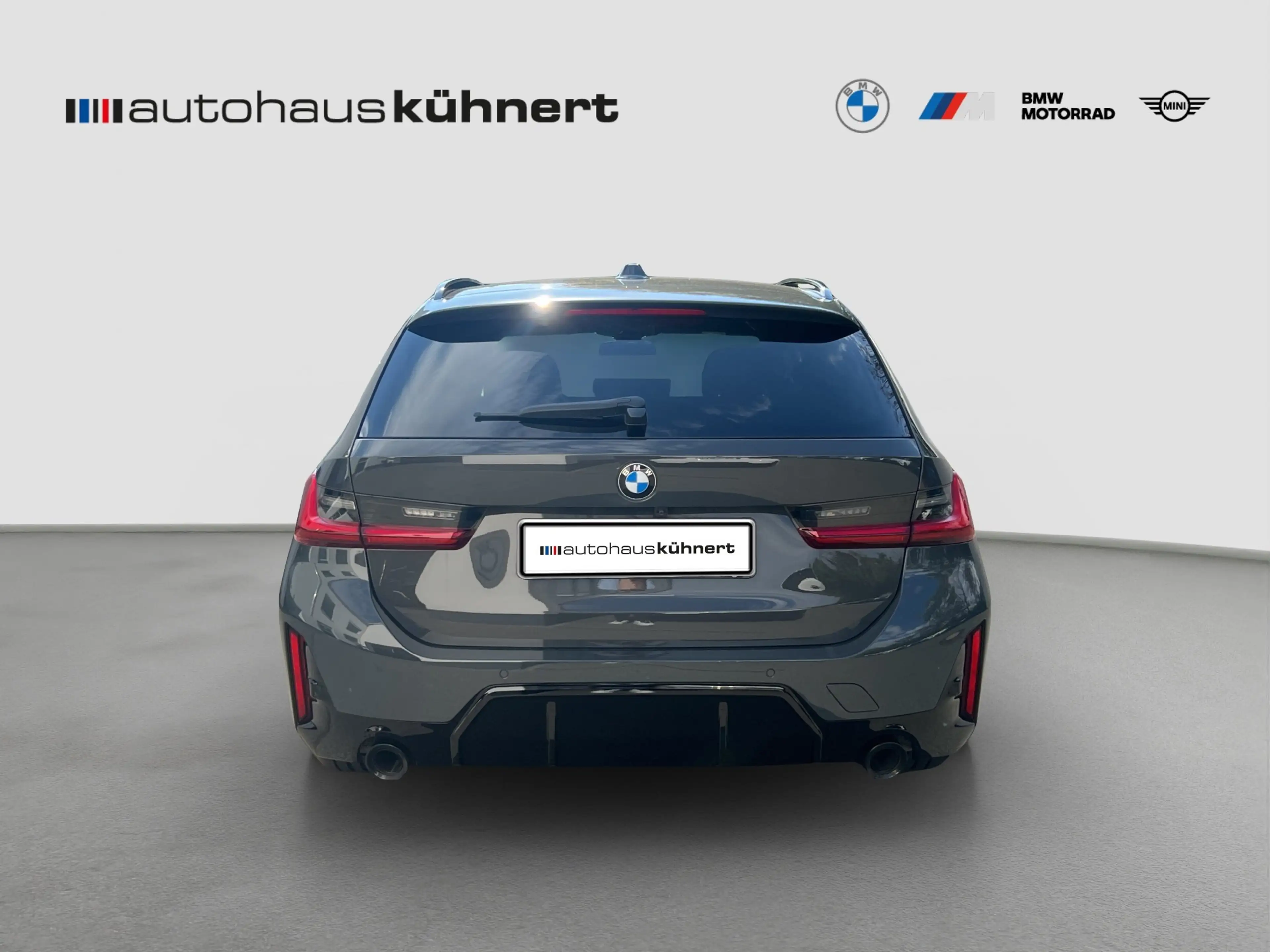 BMW 330 d xDrive Touring M-Sport ACC LED SpurAss AHK — photo 6
