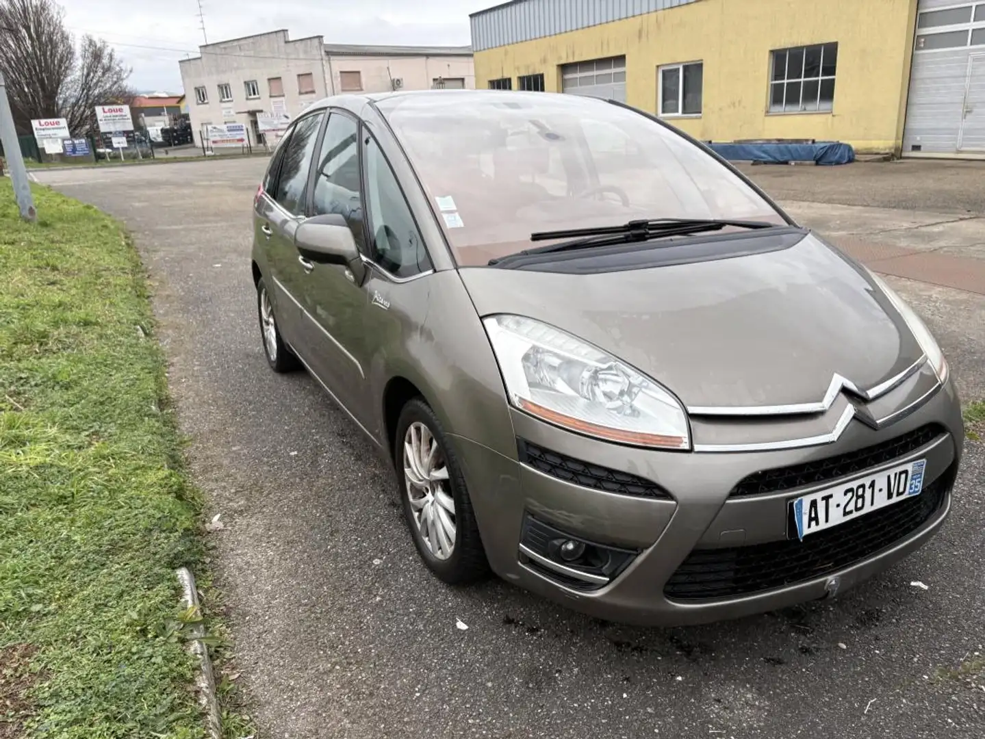 Citroen C4 Picasso 1.6 HDI 110ch FAP Confort Jaune - 2