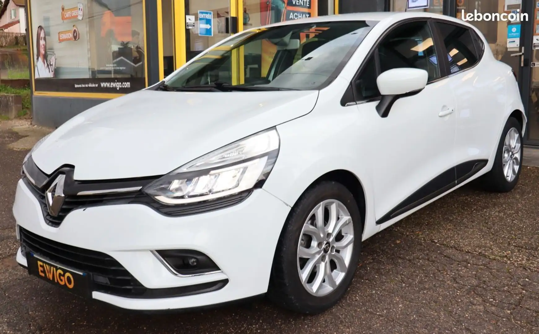 Renault Clio iv phase 3 0.9 tce 90 ch intens premiere main Blanc - 2