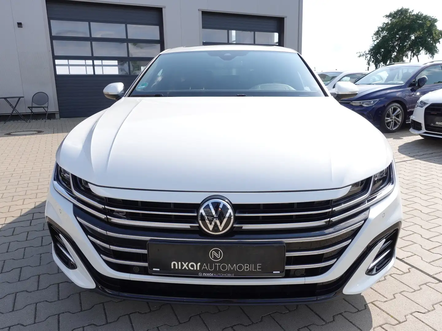 Volkswagen Arteon 2,0 TDI SB DSG/3x R-Line/Harmann/AHK/Pano Weiß - 2