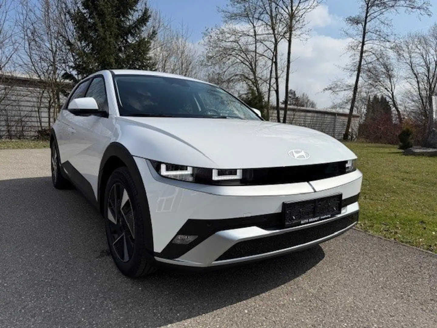 Hyundai IONIQ 5 Elektro 84kWh 2WD GO! Weiß - 2