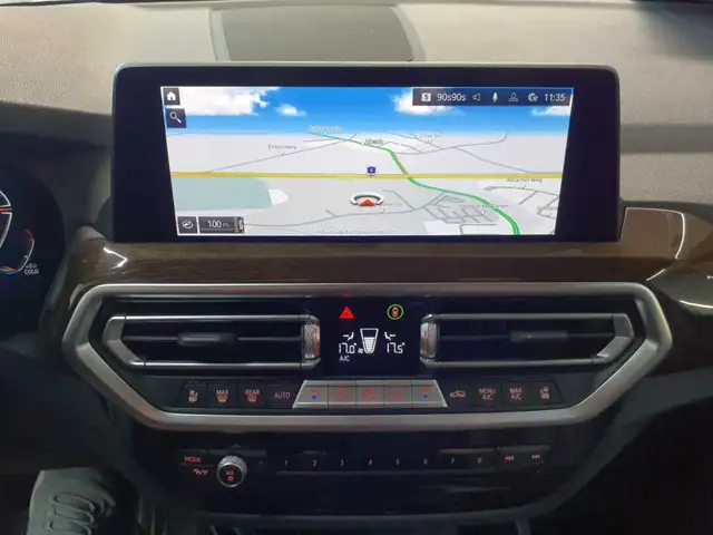 BMW X3 view 12