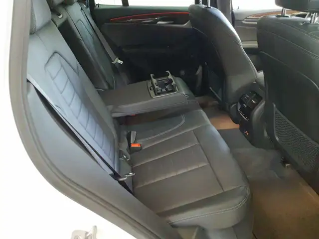 BMW X3 view 14