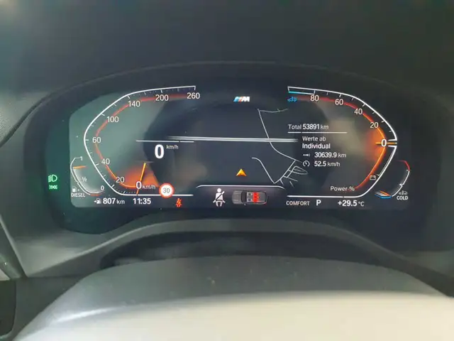 BMW X3 view 11