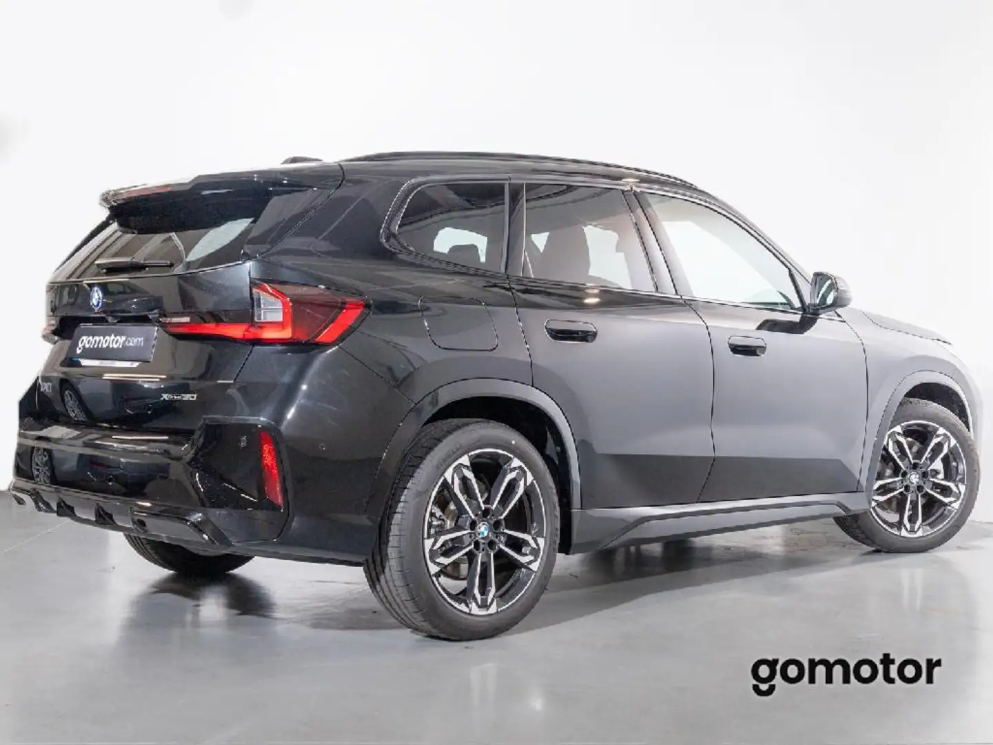 BMW iX1 xDrive30A - 2