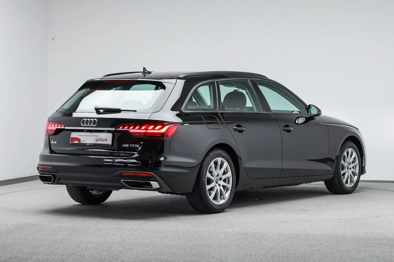 Audi A4 35 TFSI Tour*Stadt*Navi*Kamera*LED Zwart - 2