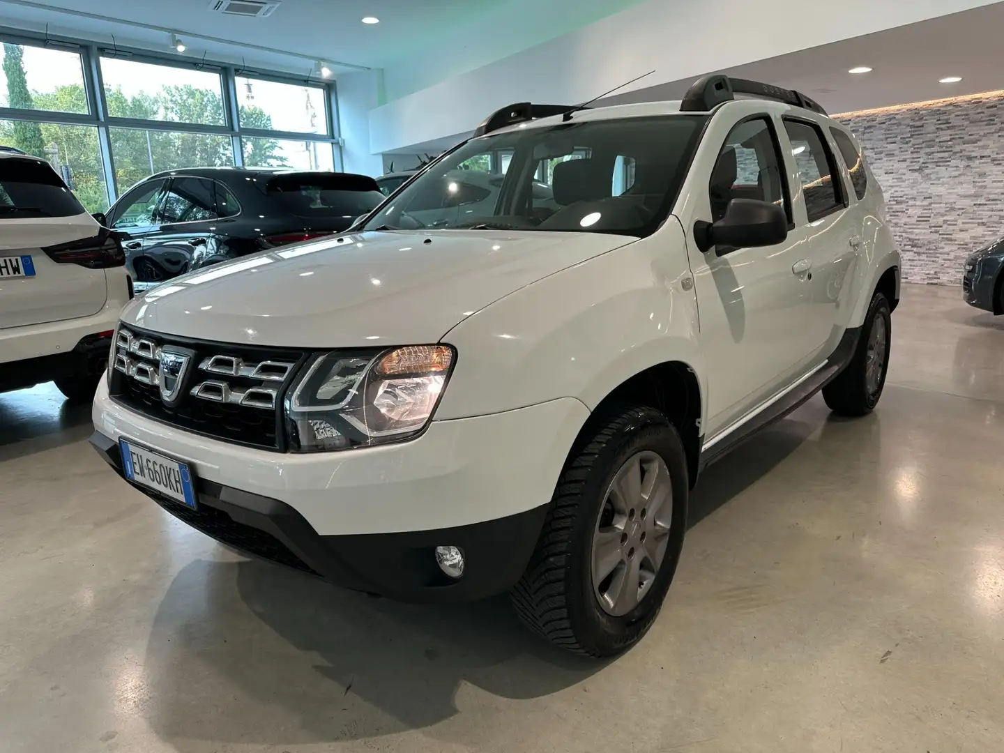 Dacia Duster 1.6 110CV 4x2 GPL Ambiance Bianco - 2