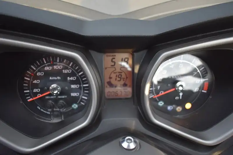 Yamaha X-Max 400 - foto 8