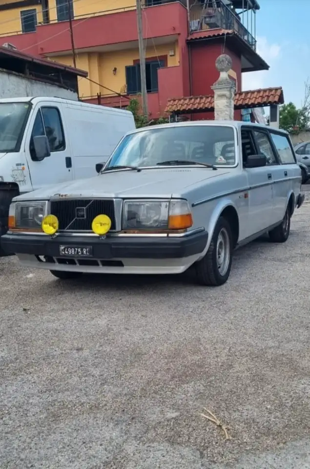 Volvo 244, foto 1