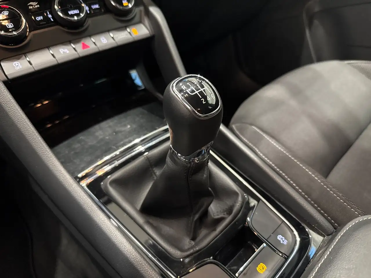 Skoda Karoq 1.0 tsi Executive 115cv, миниатюра 13