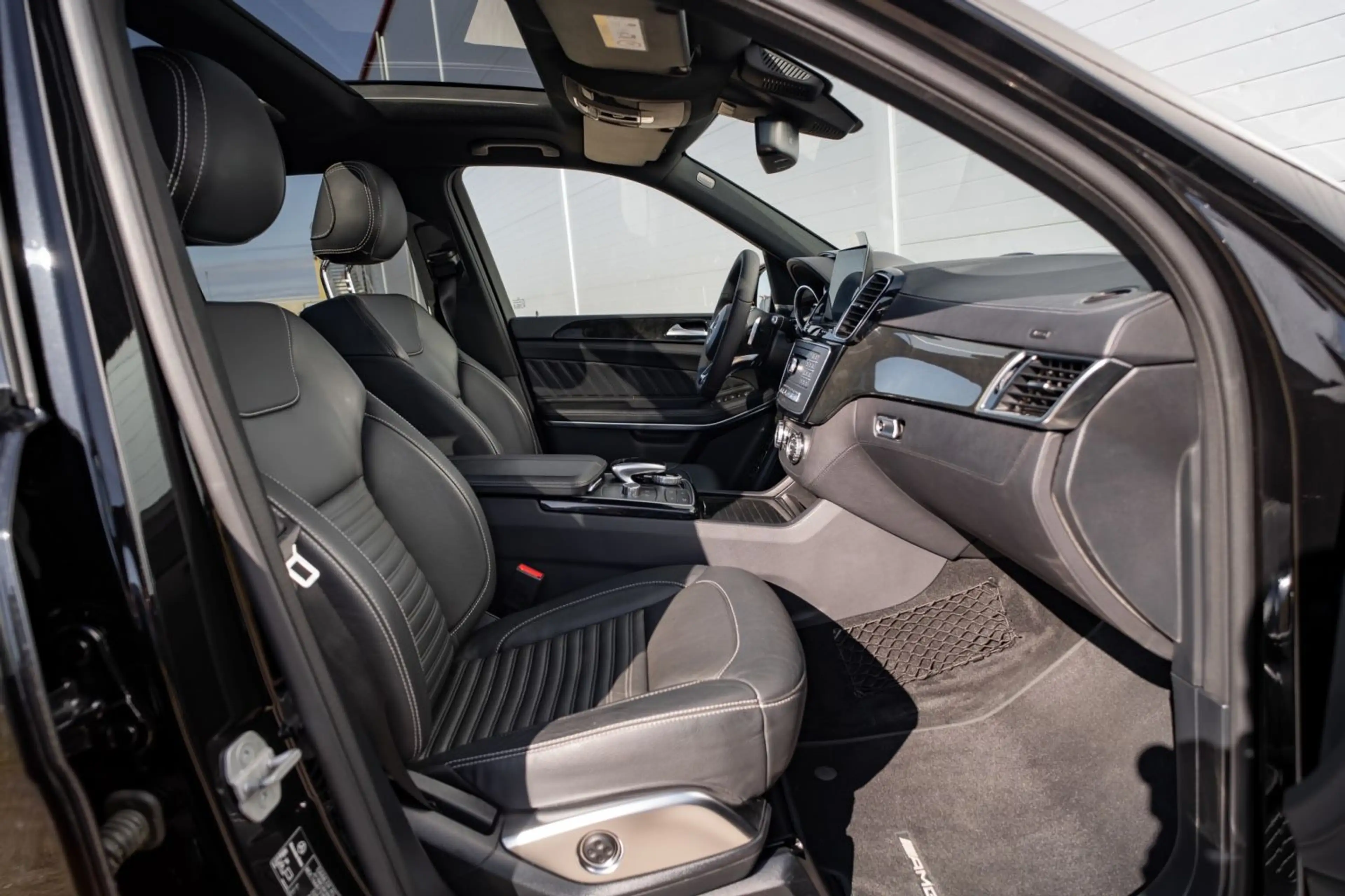 Mercedes-Benz GLS 500 4Matic,AMG-Line,AHK, — photo 15