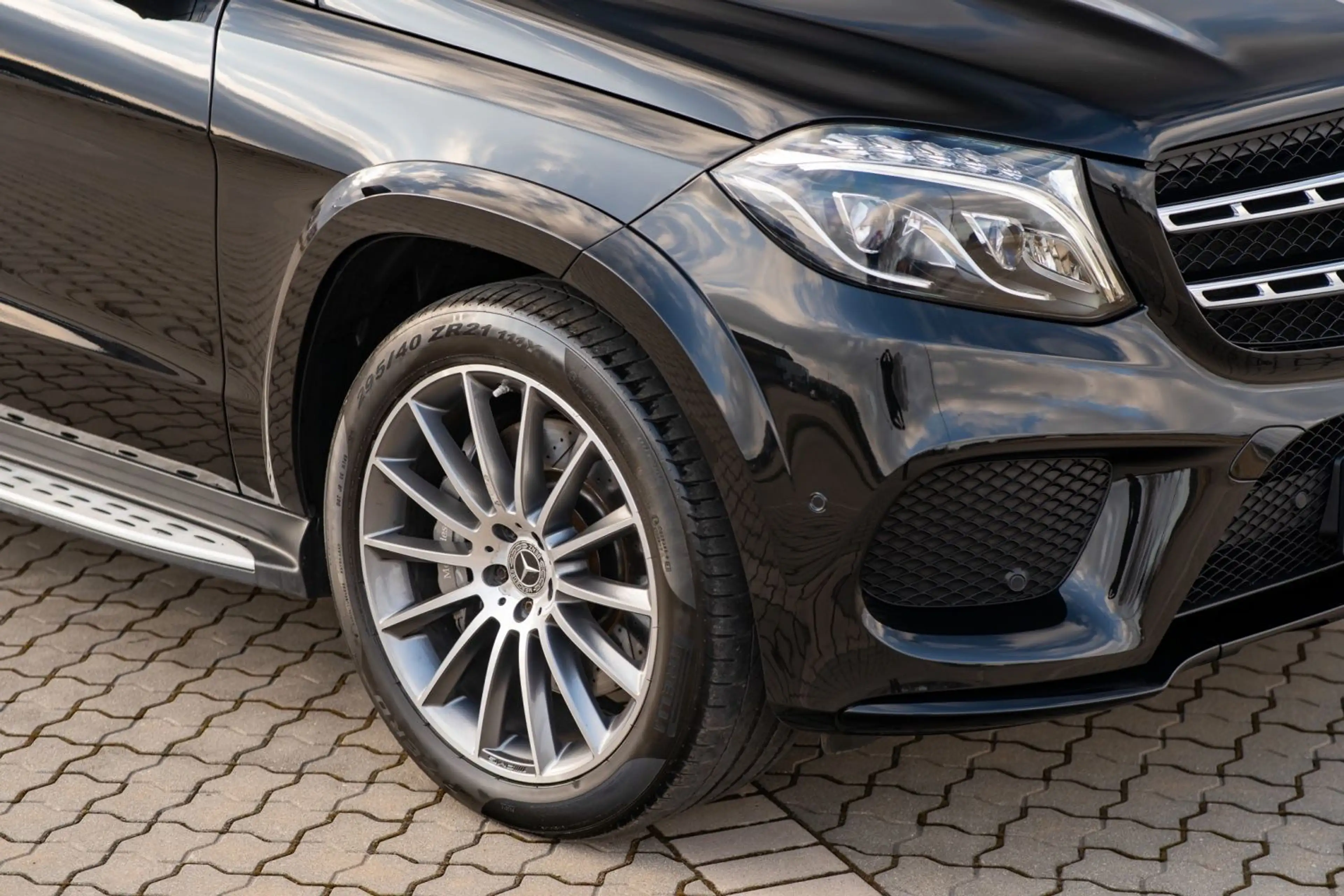 Mercedes-Benz GLS 500 4Matic,AMG-Line,AHK, — photo 6