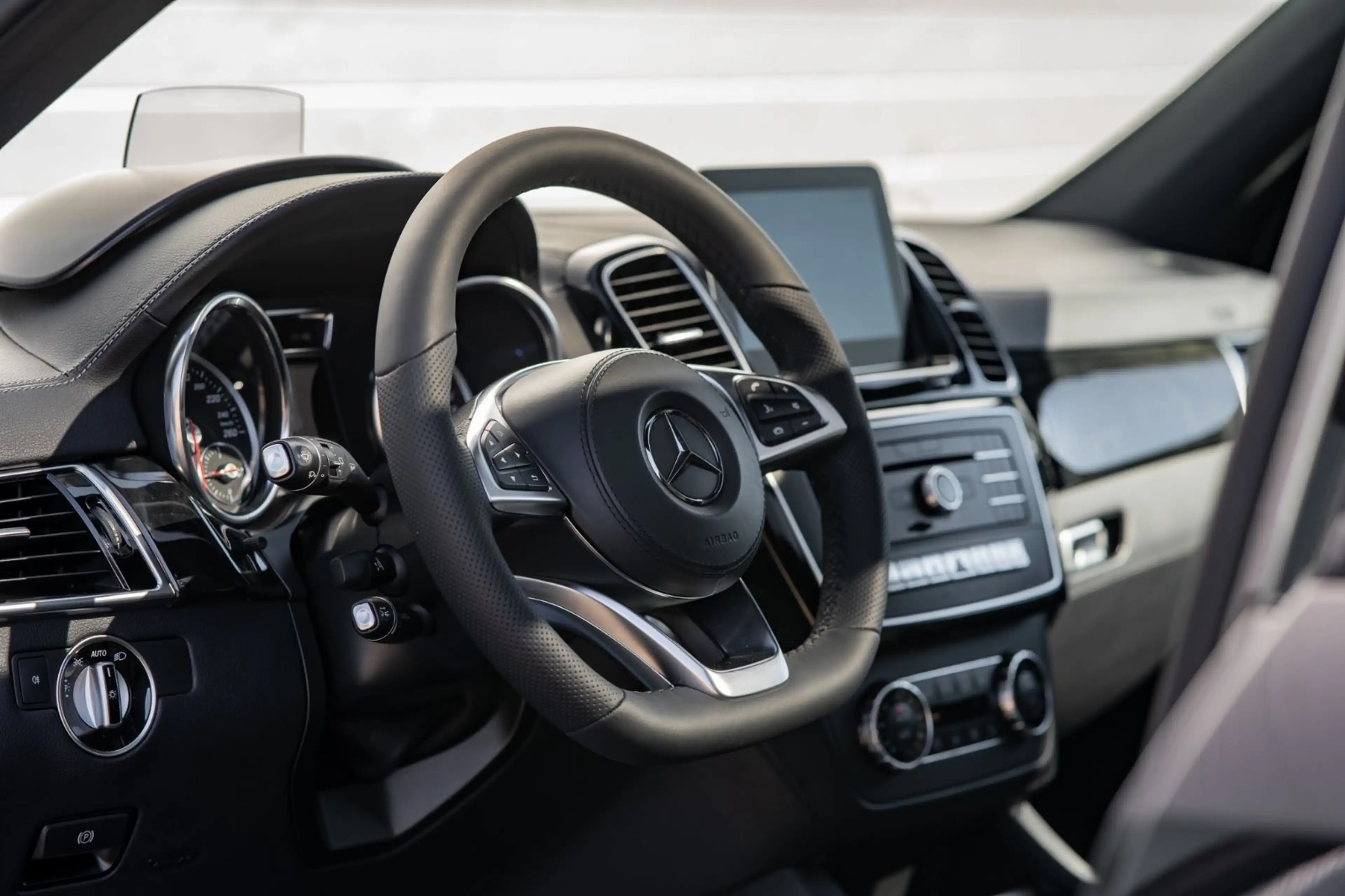 Mercedes-Benz GLS 500 4Matic,AMG-Line,AHK, — photo 7