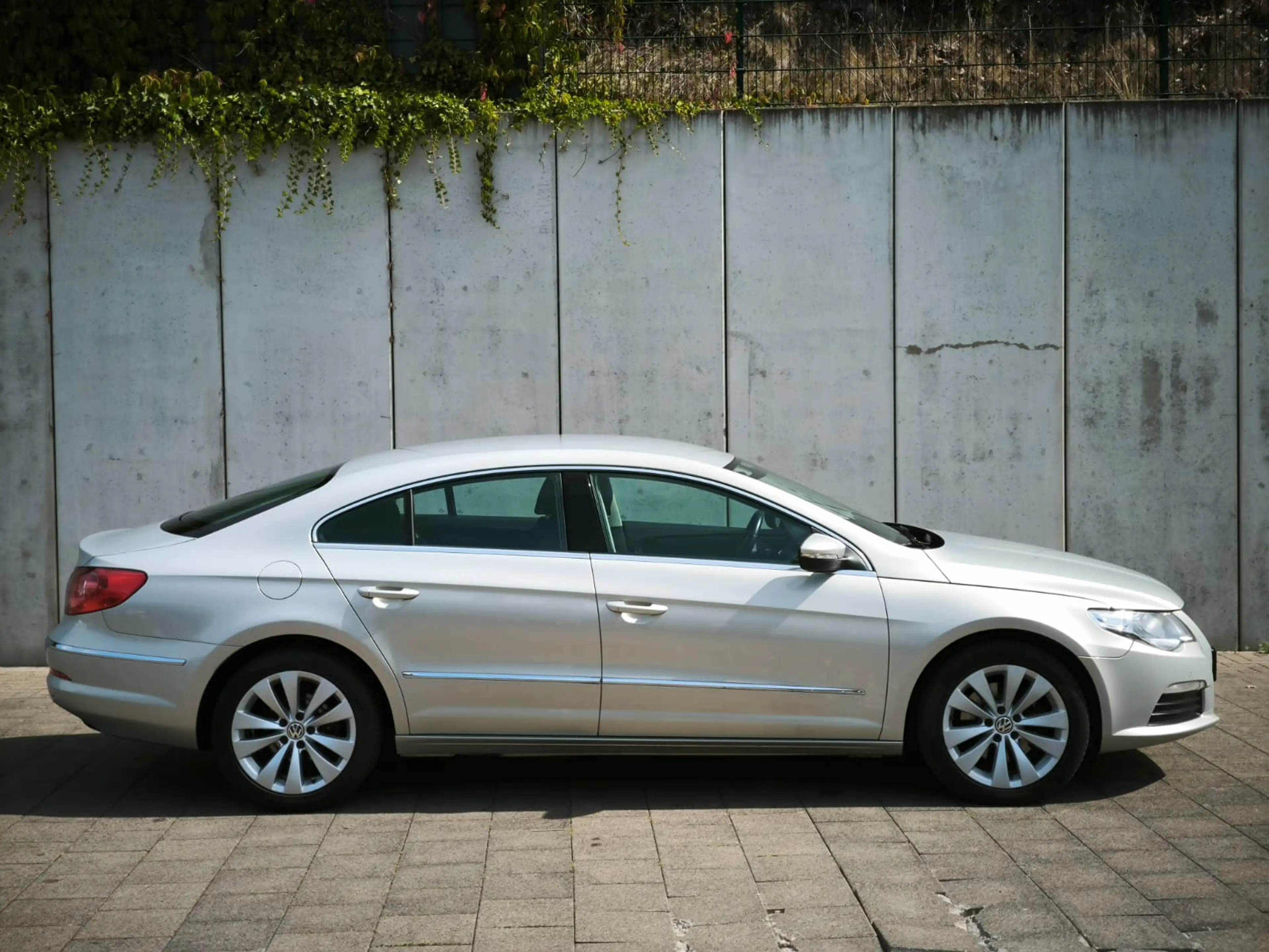 Volkswagen Passat CC 2.0TDI 1Hand Scheckheft AHK TüvNEU — photo 5