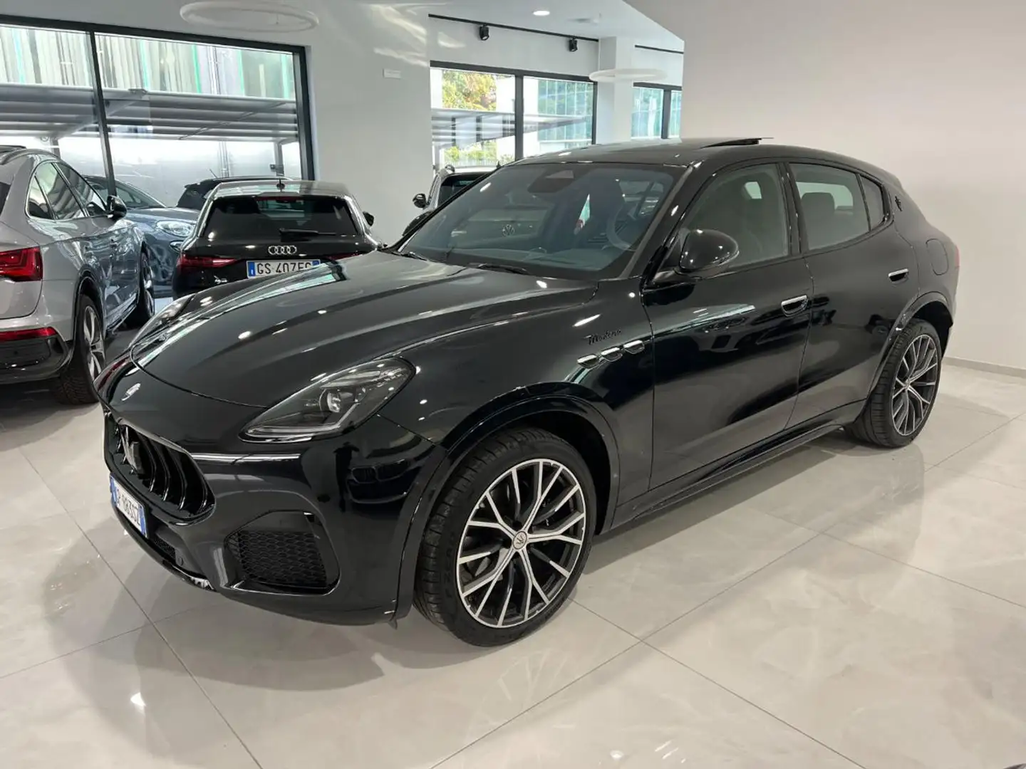 Maserati Grecale MHEV 330 CV AWD Modena Tetto apribile Nero - 1