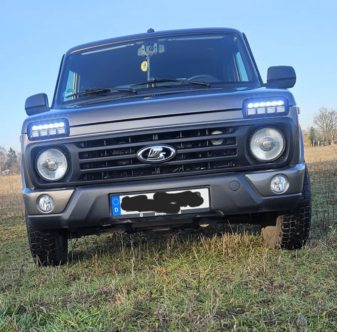 Lada 4x4 Urban Bronze - 2