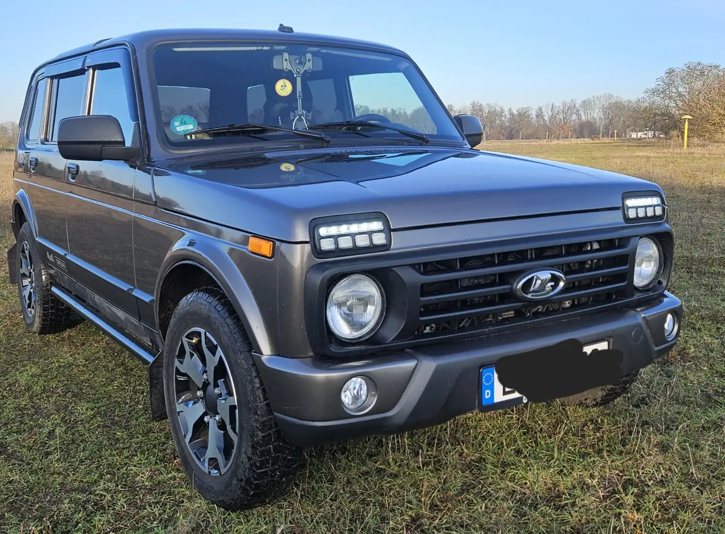 Lada 4x4 Urban Bronze - 1