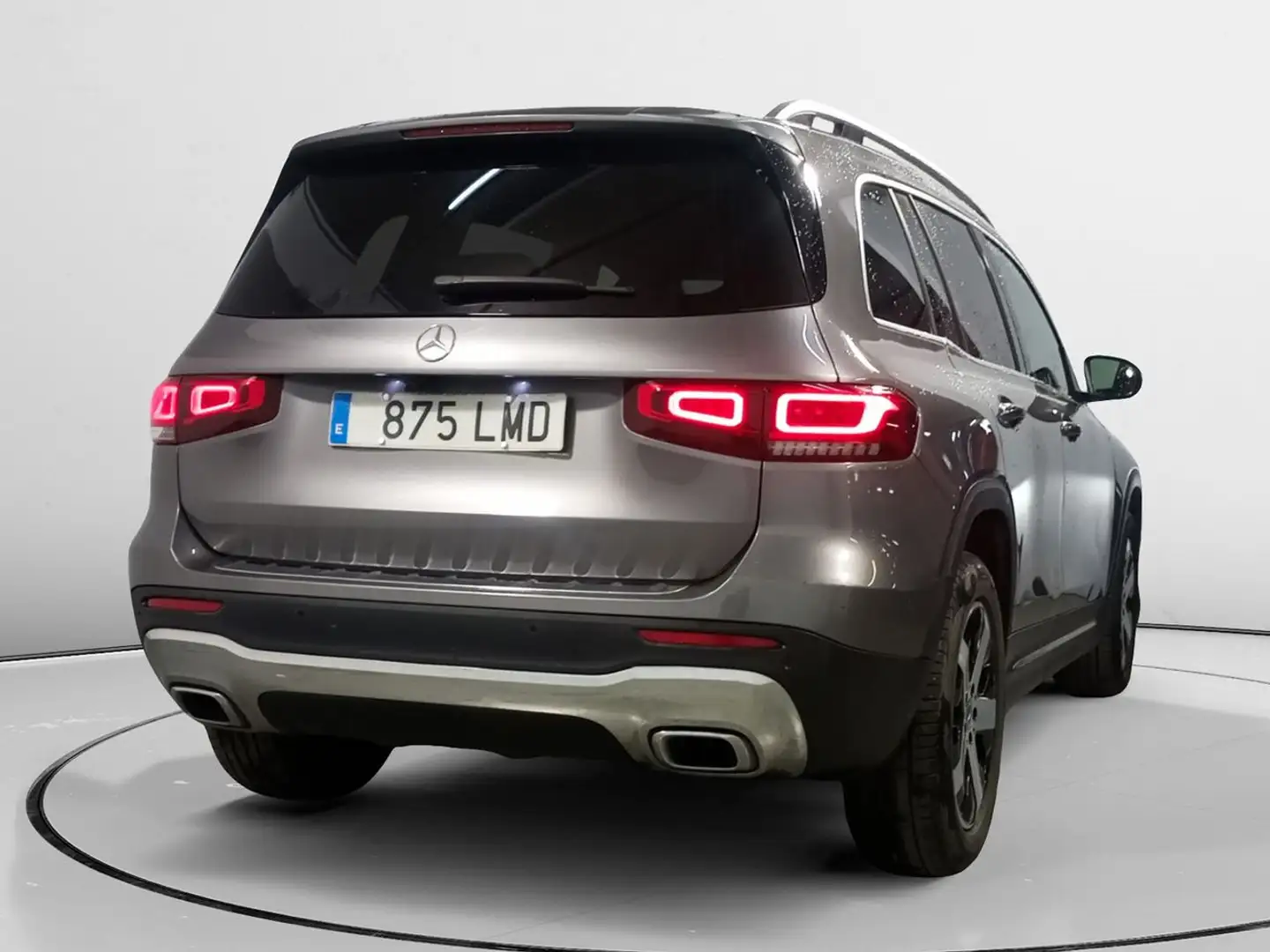 Mercedes-Benz GLB 200 220 d 4Matic Gris - 2