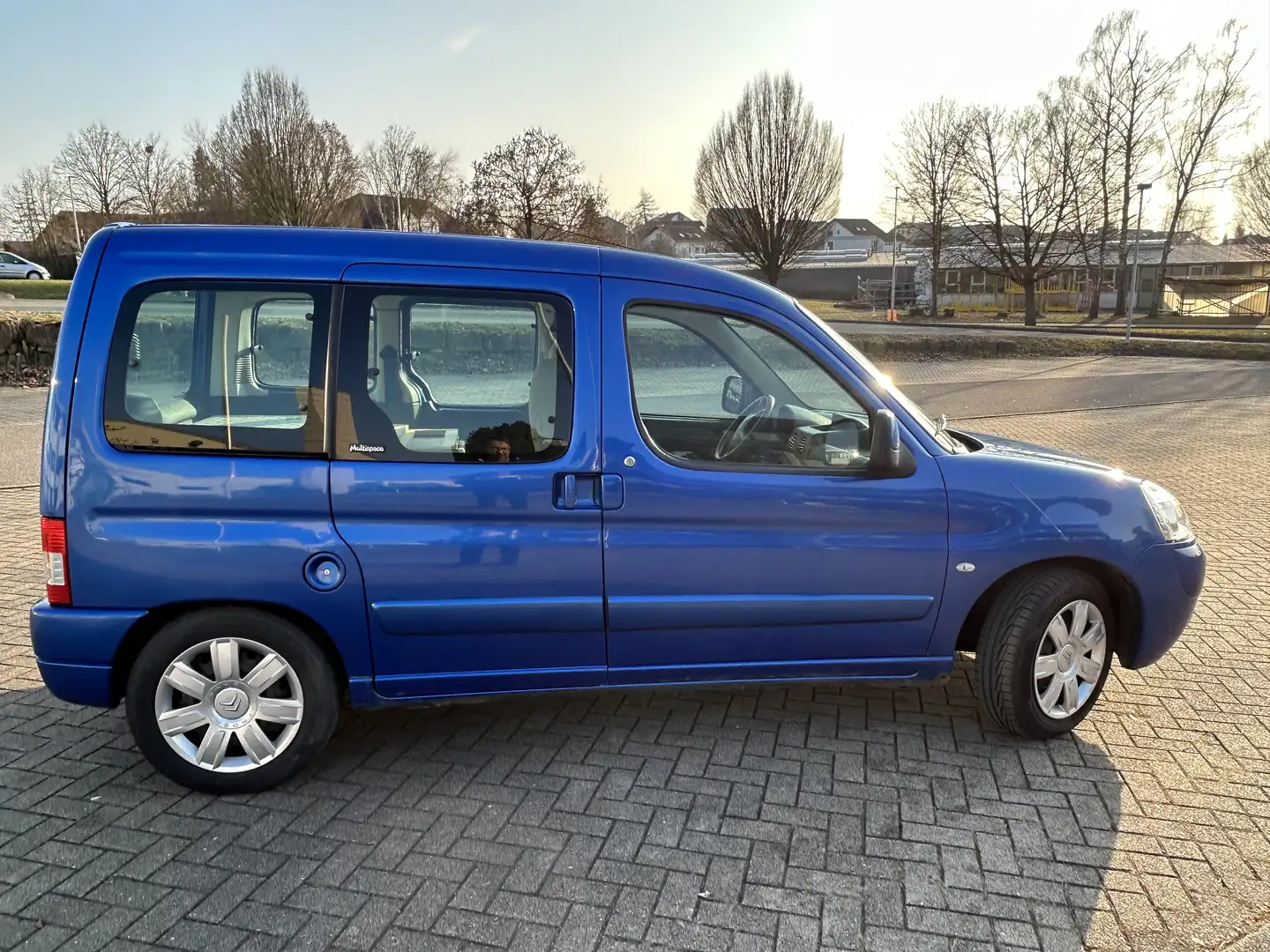 Citroen Berlingo 1.6 16V Multispace Plus Blue - 2