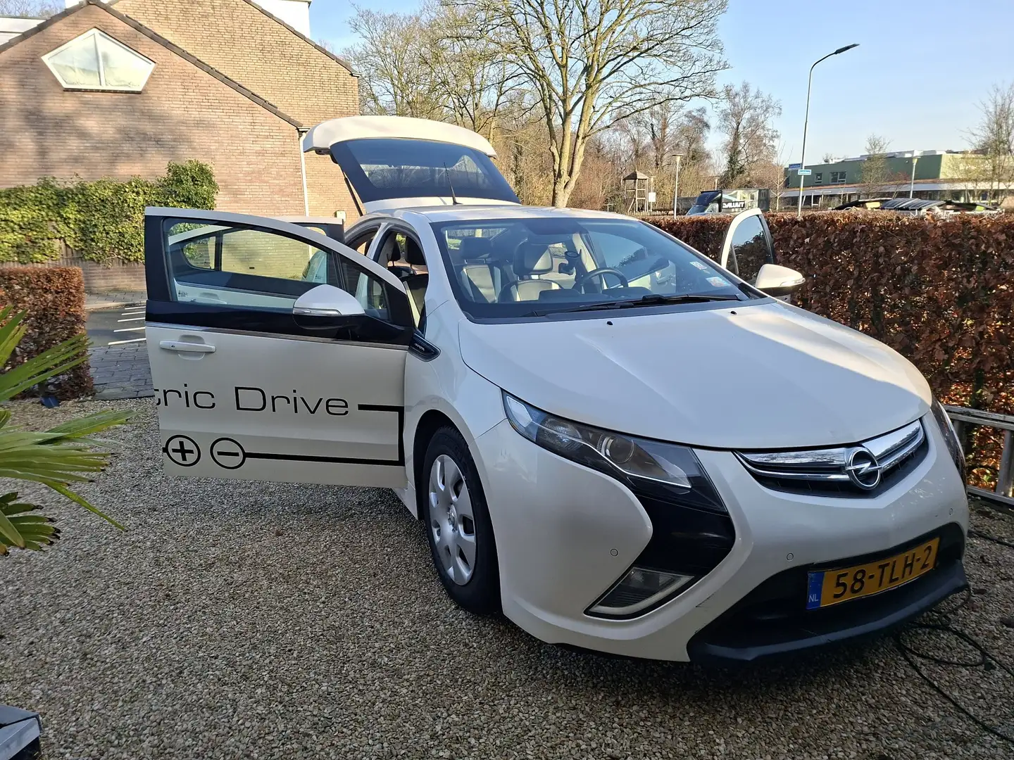 Opel Ampera 1.4 Weiß - 1