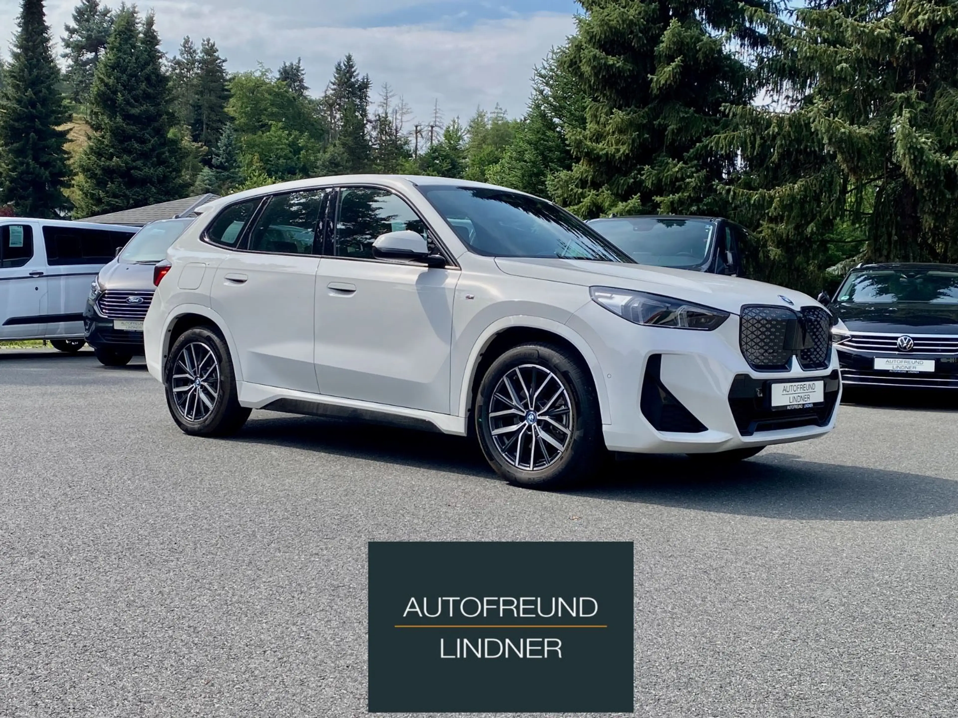 BMW iX1 30 xDrive M Sport Shadow-line + — photo 7