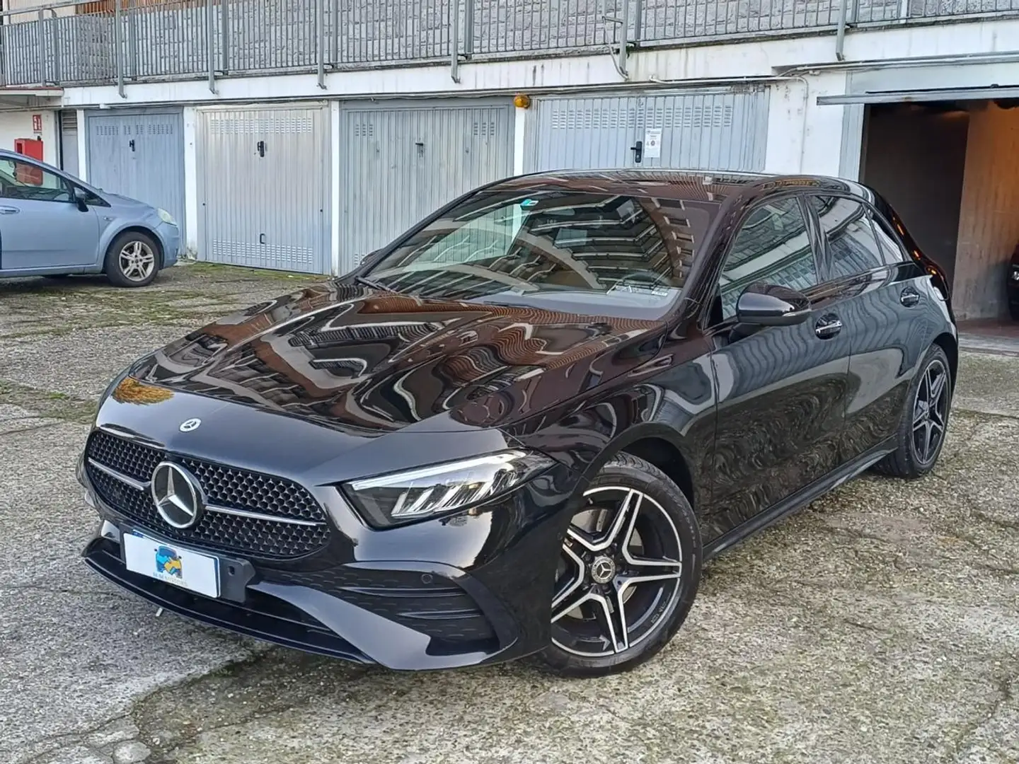 Mercedes-Benz A 250 e hybrid EQ AMG Line Advanced Plus-ProMMo Negru - 1
