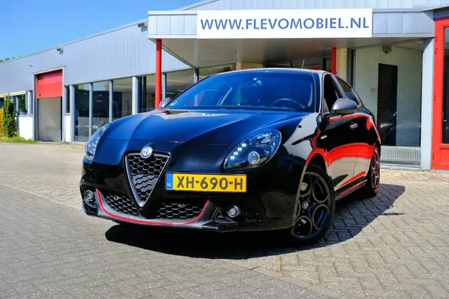Alfa Romeo Giulietta 1.4 Turbo MultiAir Super Aut. Leder|1e Eig|Navi|DA