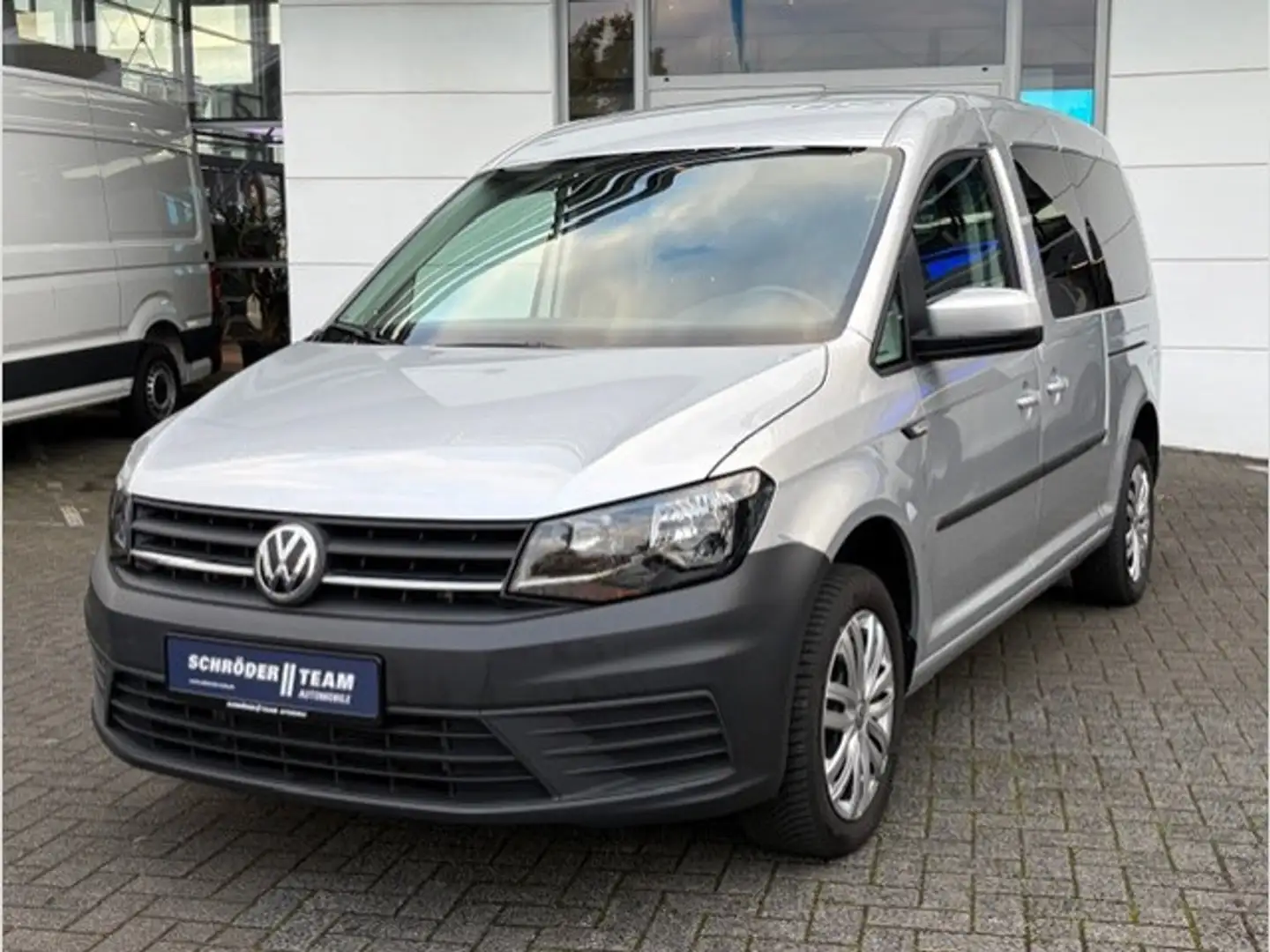 Volkswagen Caddy Maxi Trendline 1.4 TSI App-Connect Navi PDC Zilver - 1