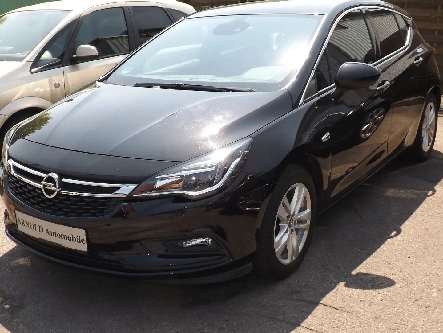 Opel Astra Dynamic K Lim. 5-trg. // Scheckheftgepflegt // Noir - 1
