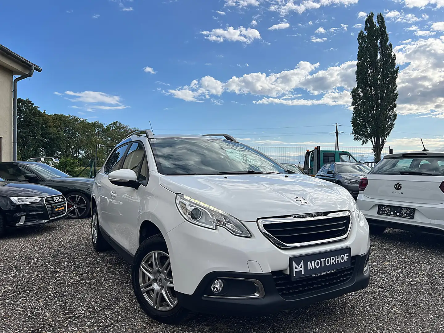 Peugeot 2008 1.2 VTi Active · 1. Besitz · Tempomat · Einpark... Weiß - 1