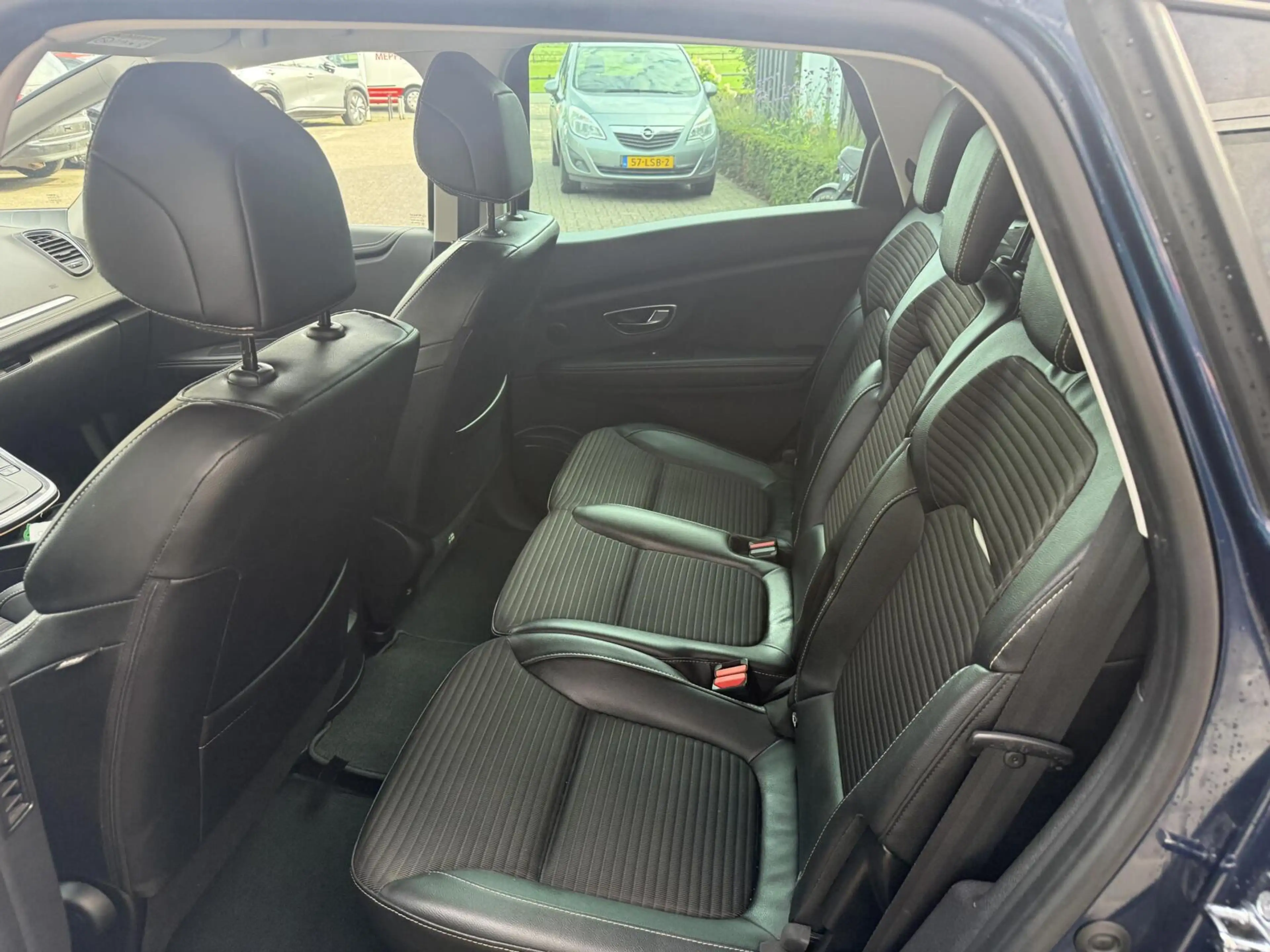 Renault Scenic 1.3 TCe Bose AUTOMAAT CARPLAY/CAMERA *ALL-IN PRIJS — photo 14