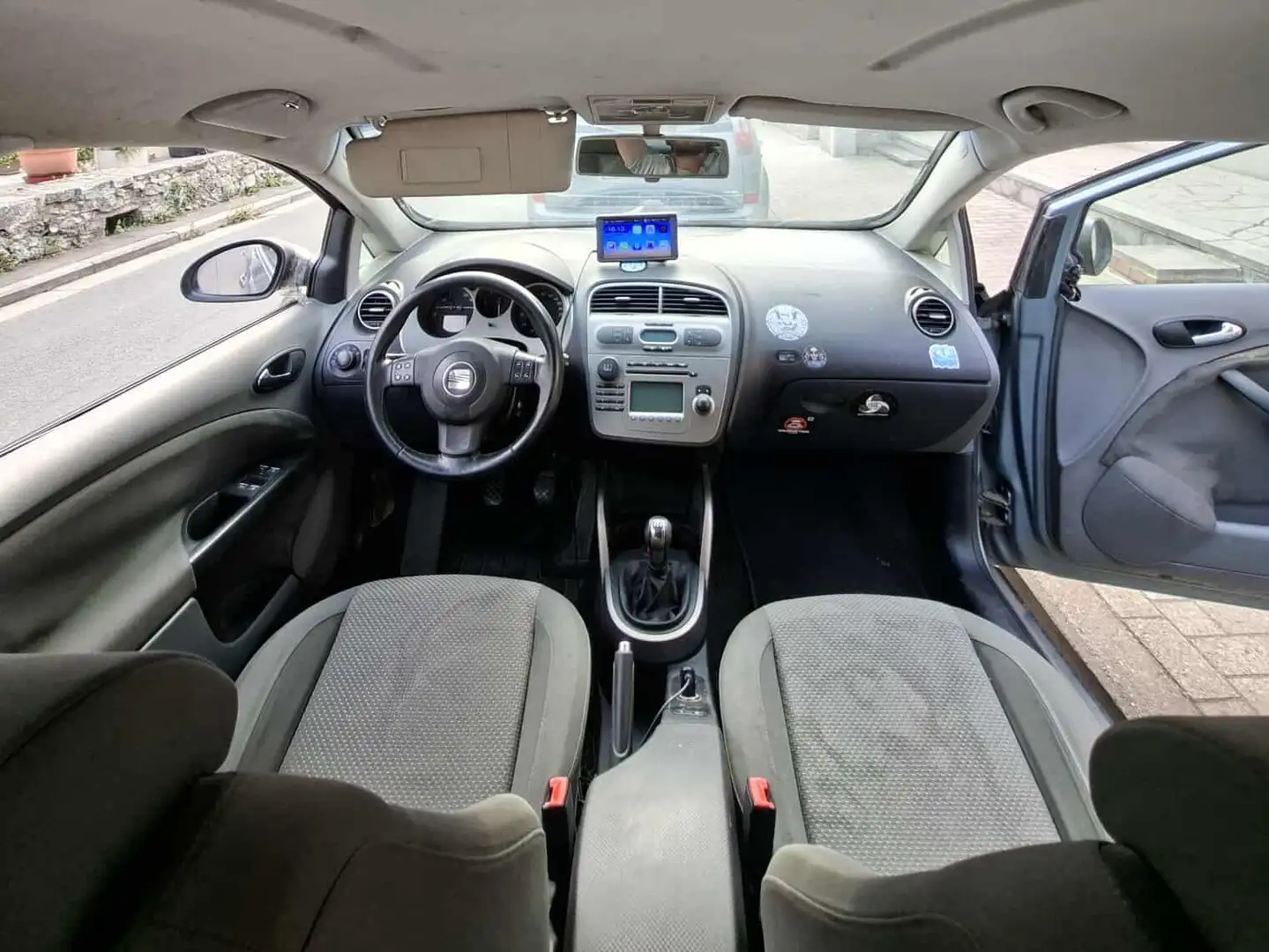 SEAT Toledo Toledo 2.0i 16v FSI Stylance Bleu - 1