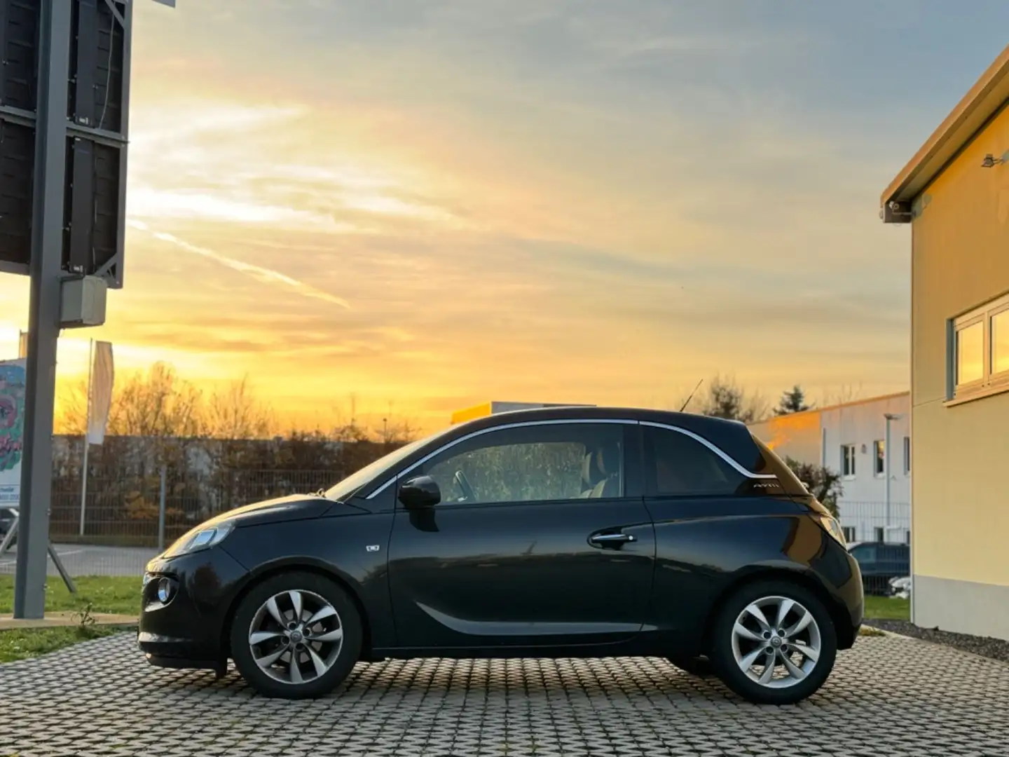 Opel Adam Jam*KLIMA*S-HIMMEL*PDC*BLUET.*TEMP.*TÜV* - 2