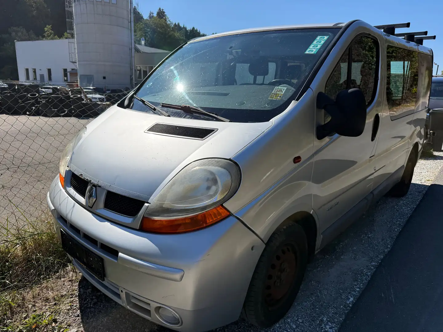 Renault Trafic 2.5 dCi Klima xxl navi  Pkw  euro 4 - 1